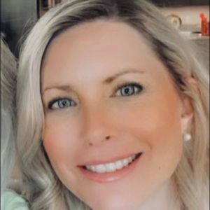 Meet your Posher, Suzanne